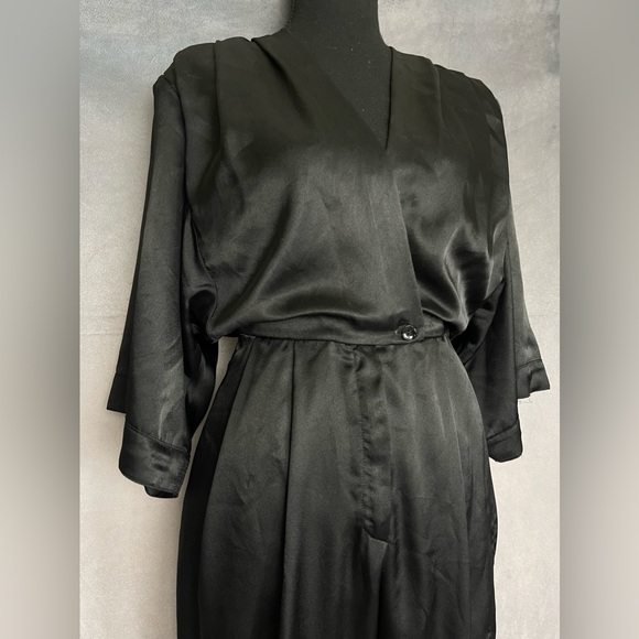 Vintage black satin jumpsuit size small - Picture 3 of 6